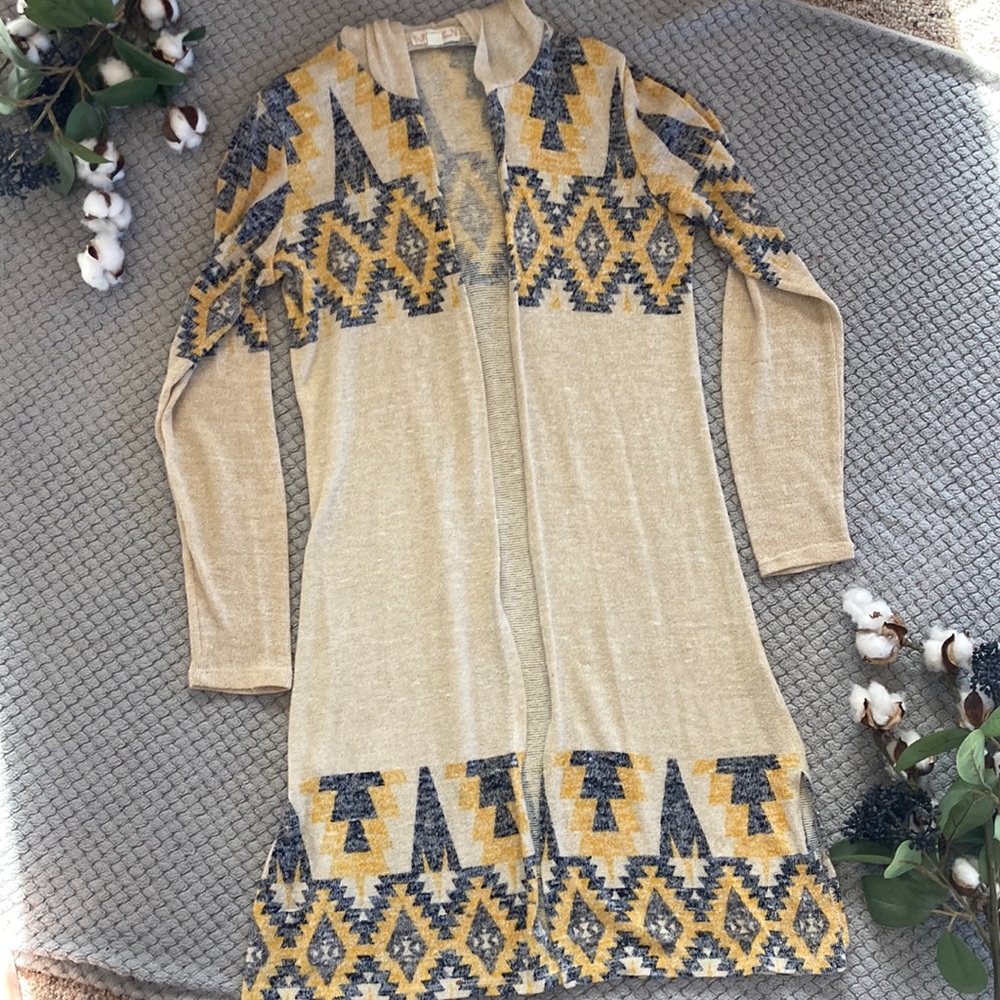 It’s Our Time brand knee length open front sweater with hood. Tan. Size M.
